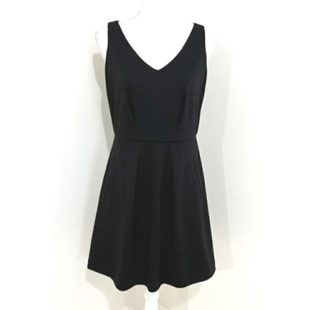 Ann Taylor Loft Black Sheath Dress Sleeveless Pleated